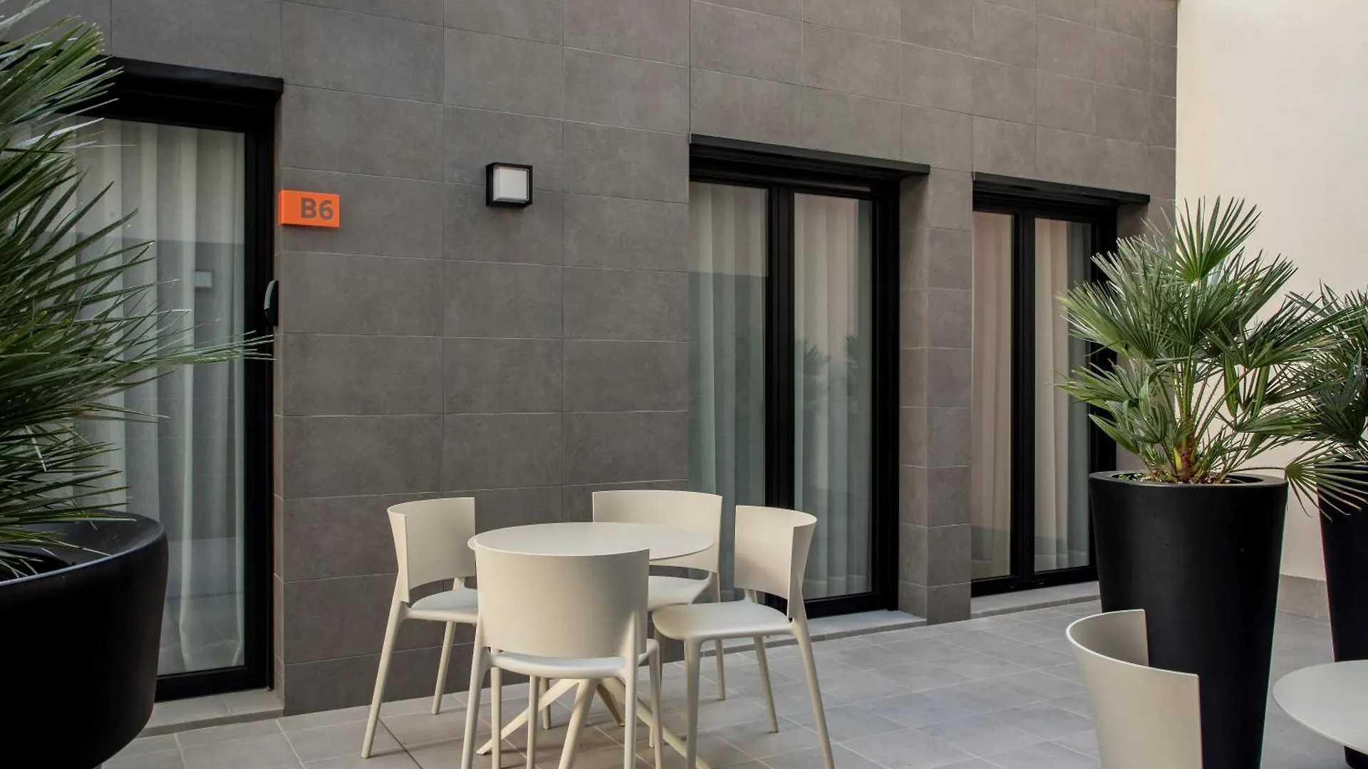 Europa Apartments L'Hospitalet de Llobregat 0*,